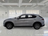  Alfa Romeo   STELVIO ALFA ROMEO / 2017 / 5P / SUV 2.2 TURBO DIESEL 190CV BUSINESS AT8 Q4 #8