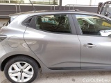  Renault  Clio RENAULT  / 2023 / 5P / BERLINA 1.5 DCI 74KW EVOLUTION #46