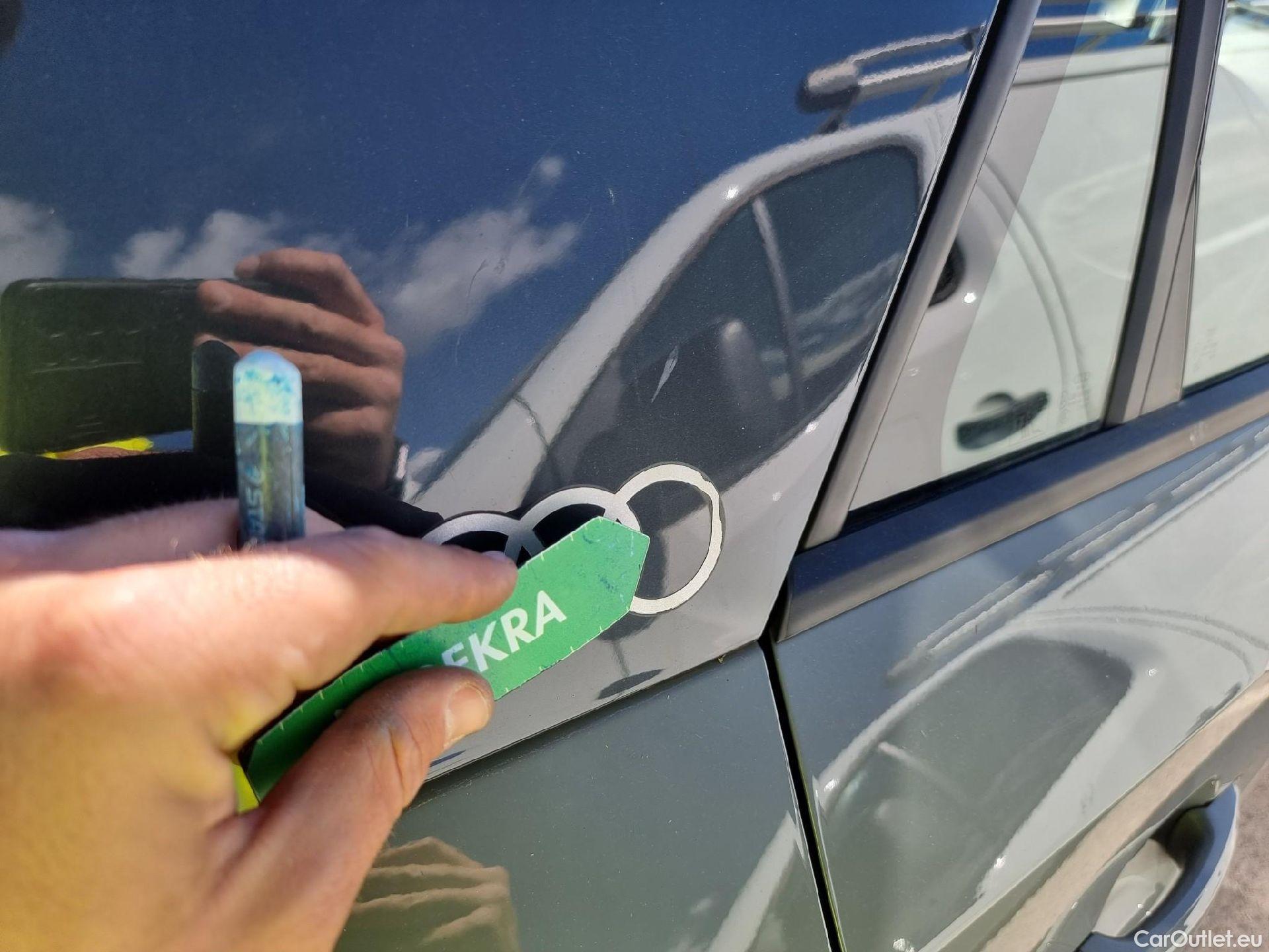  Audi  Q2 AUDI  / 2016 / 5P / todoterreno Design 30 TFSI 85kW (116CV) #49