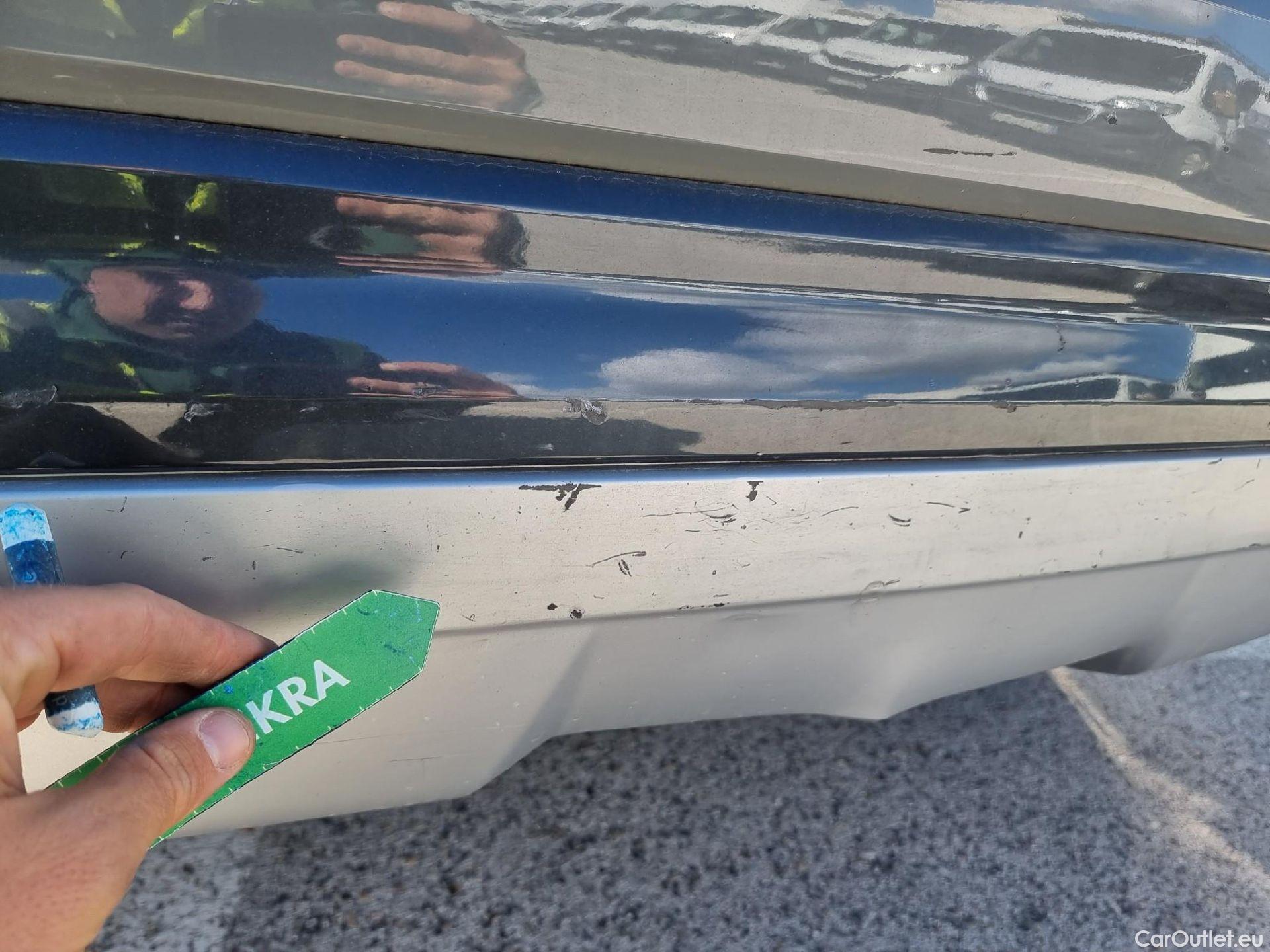  Audi  Q2 AUDI  / 2016 / 5P / todoterreno Design 30 TFSI 85kW (116CV) #36