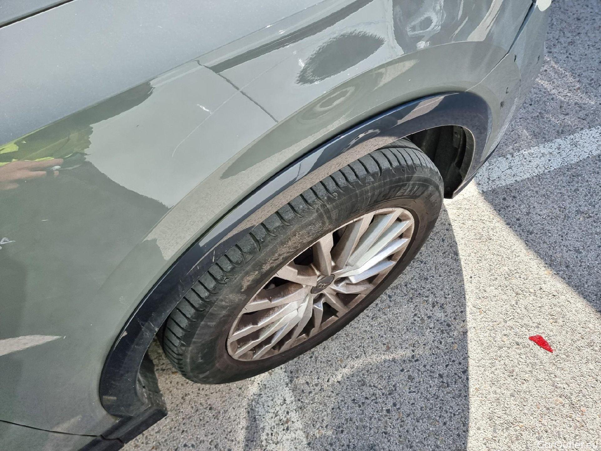  Audi  Q2 AUDI  / 2016 / 5P / todoterreno Design 30 TFSI 85kW (116CV) #53