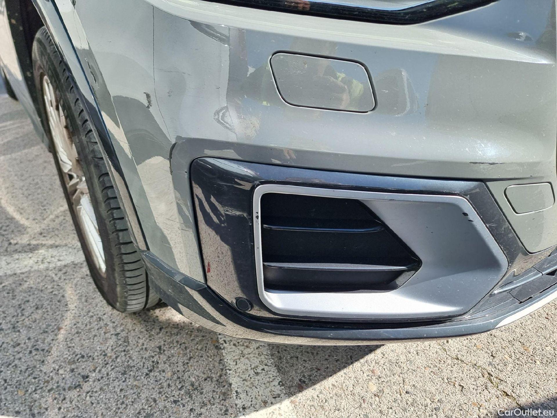  Audi  Q2 AUDI  / 2016 / 5P / todoterreno Design 30 TFSI 85kW (116CV) #5