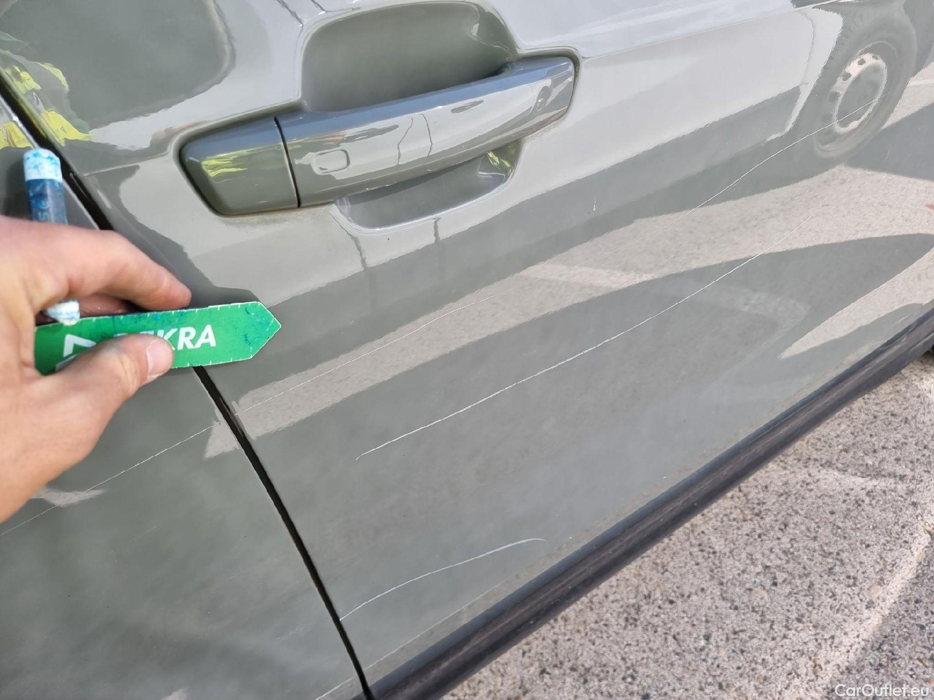  Audi  Q2 AUDI  / 2016 / 5P / todoterreno Design 30 TFSI 85kW (116CV) #46