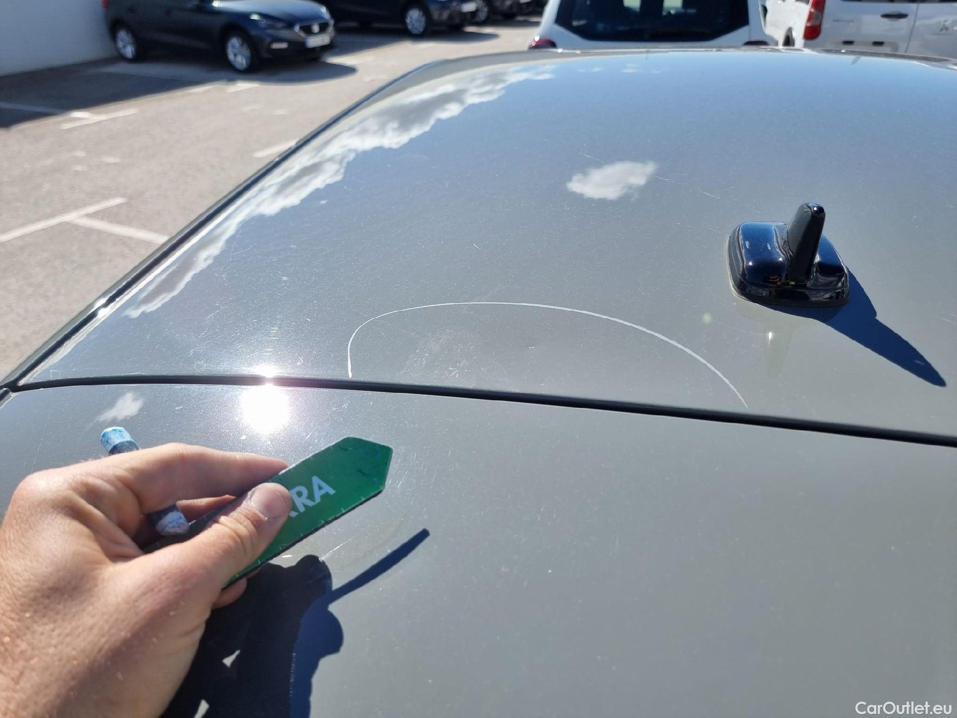  Audi  Q2 AUDI  / 2016 / 5P / todoterreno Design 30 TFSI 85kW (116CV) #39