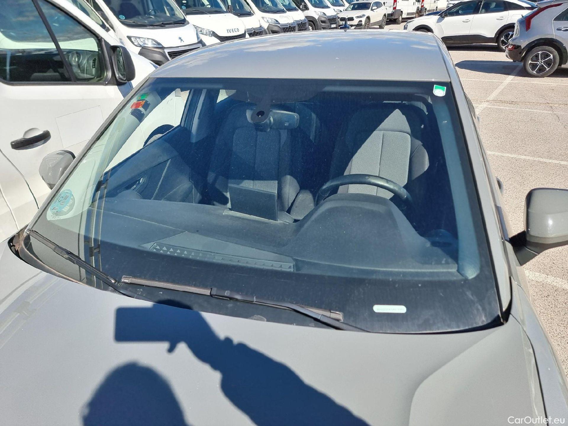  Audi  Q2 AUDI  / 2016 / 5P / todoterreno Design 30 TFSI 85kW (116CV) #19