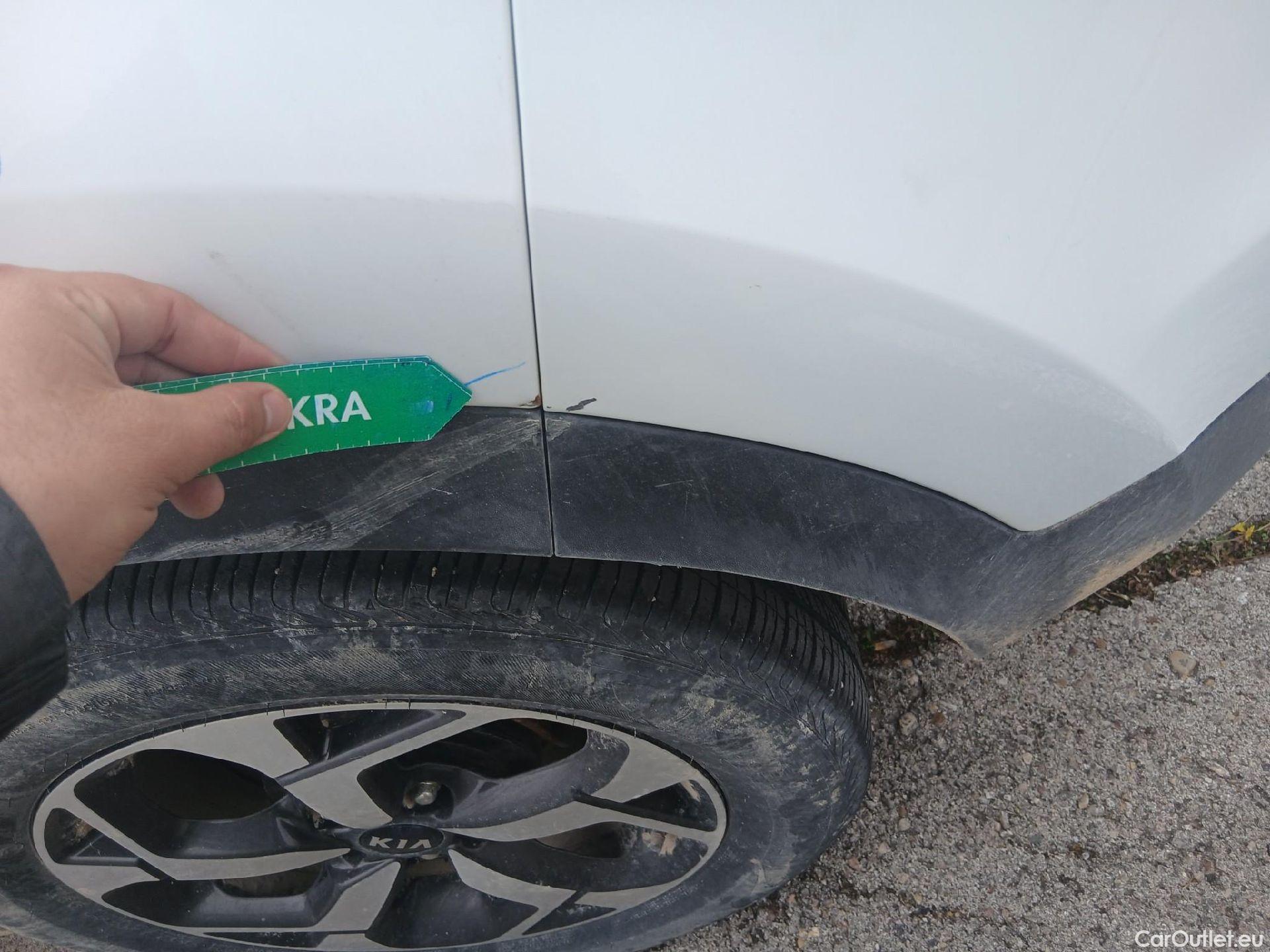  KIA  Sportage KIA  / 2018 / 5P / todoterreno 1.6 MHEV Business 100kW (136CV) 4x4 #30