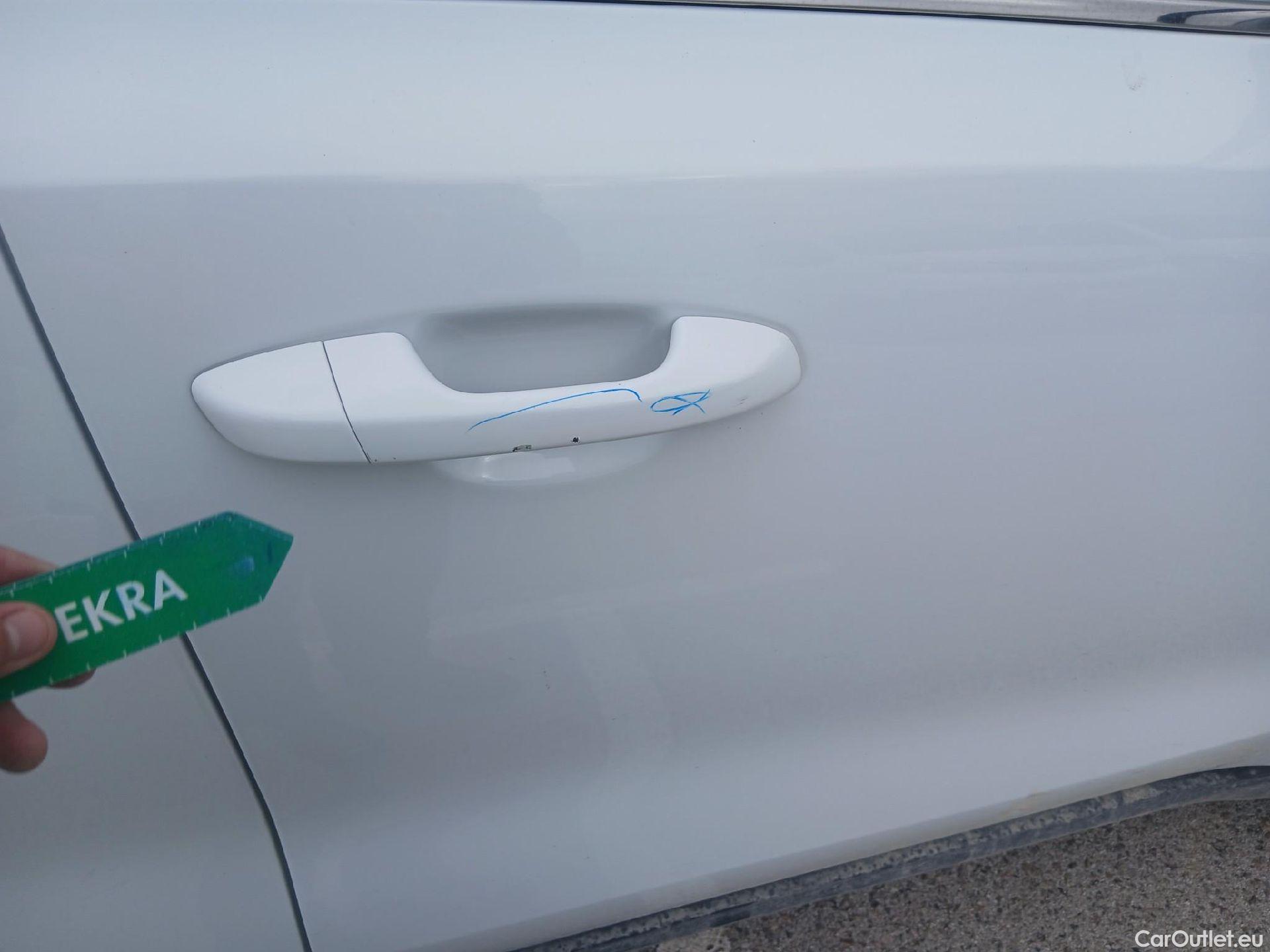  KIA  Sportage KIA  / 2018 / 5P / todoterreno 1.6 MHEV Business 100kW (136CV) 4x4 #41