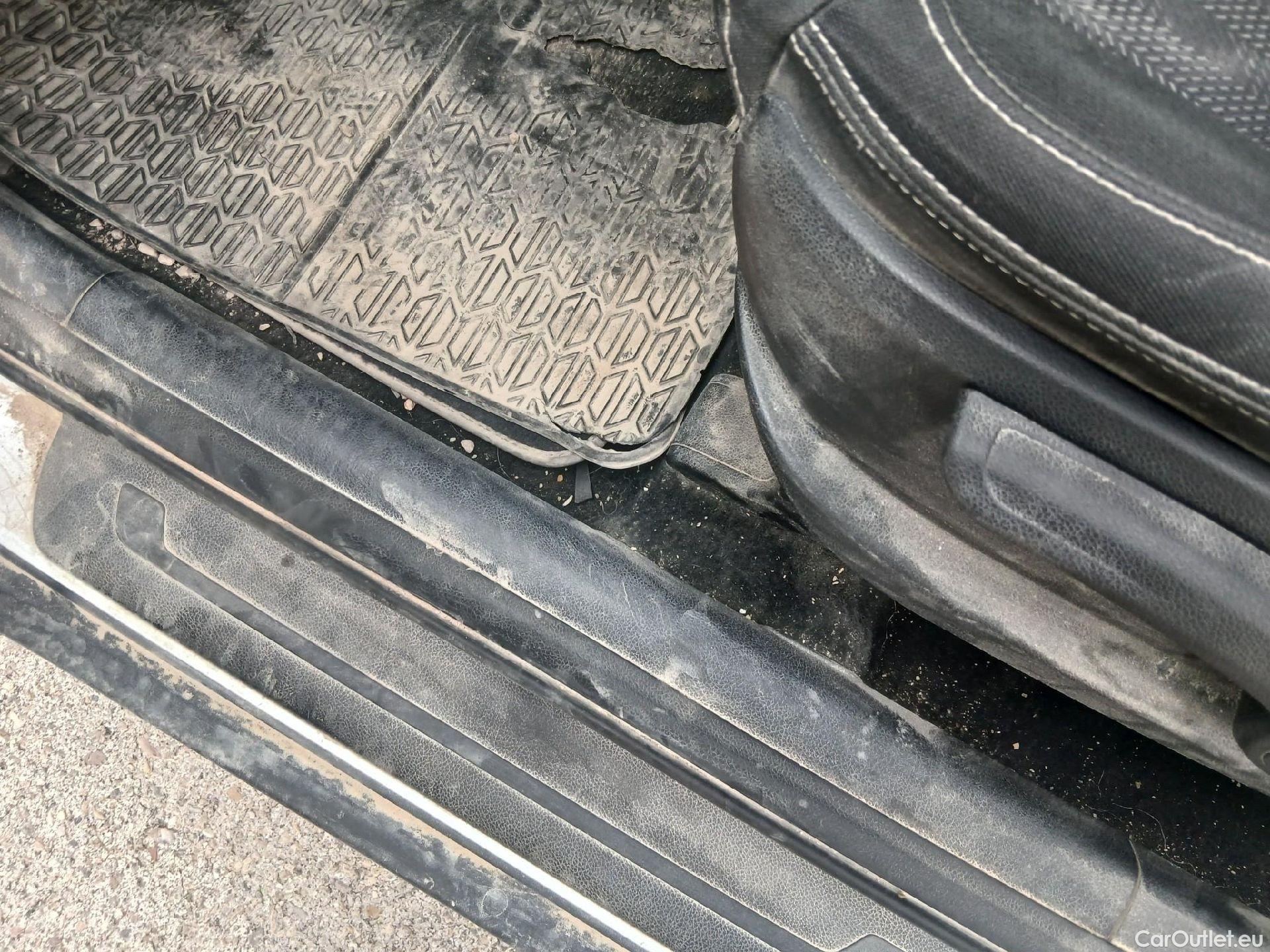  KIA  Sportage KIA  / 2018 / 5P / todoterreno 1.6 MHEV Business 100kW (136CV) 4x4 #2