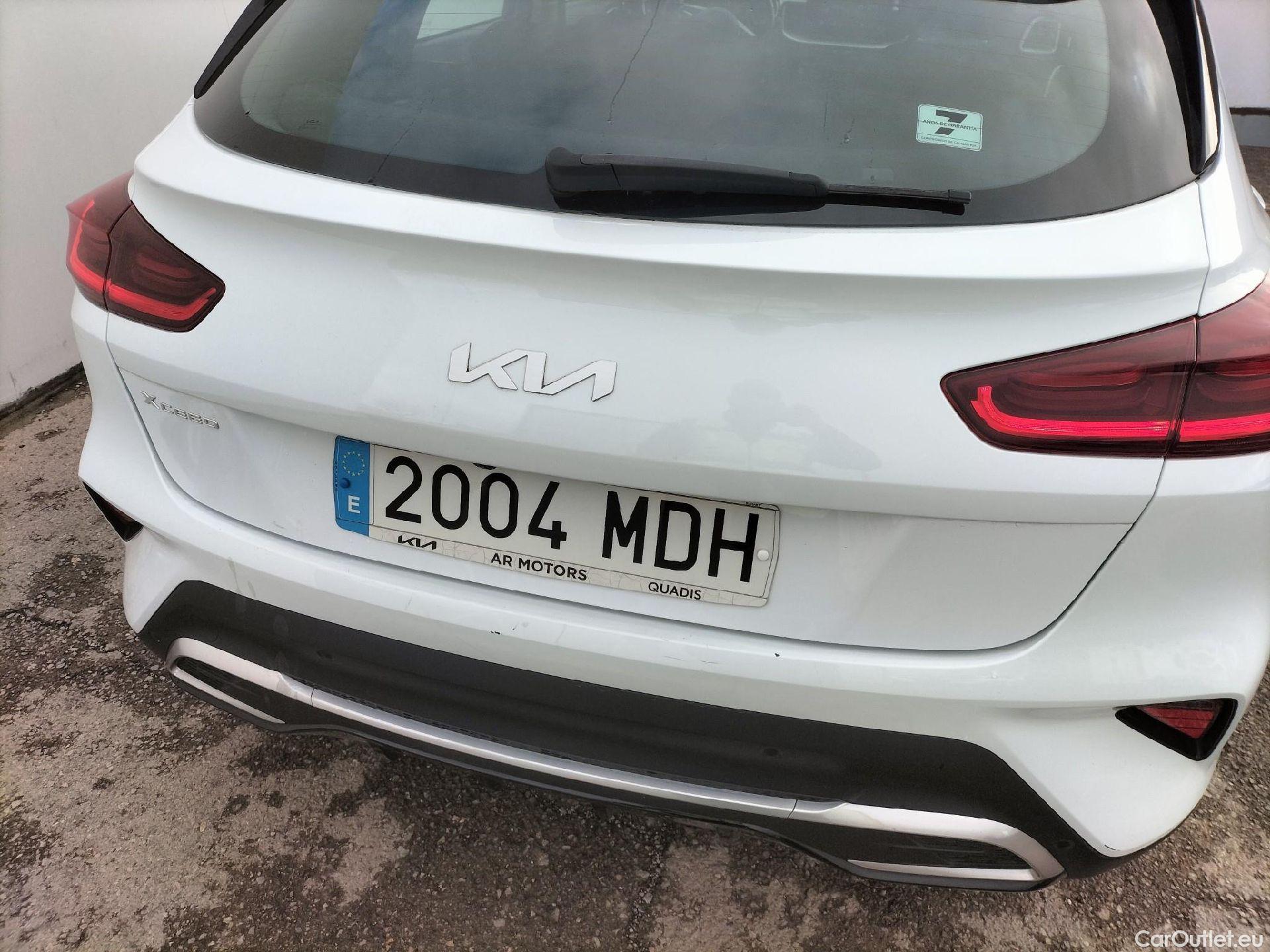  KIA  XCeed KIA  / 2022 / 5P / todoterreno 1.0 T-GDi Drive 88kW (120CV) #21