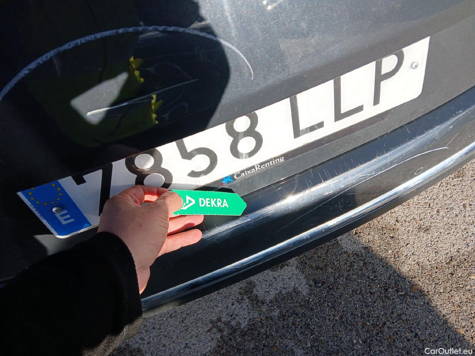  KIA  Sportage KIA  1.6MHEV Drive 100kW(136CV) 4x2(Crist Tintados)(CX) #30