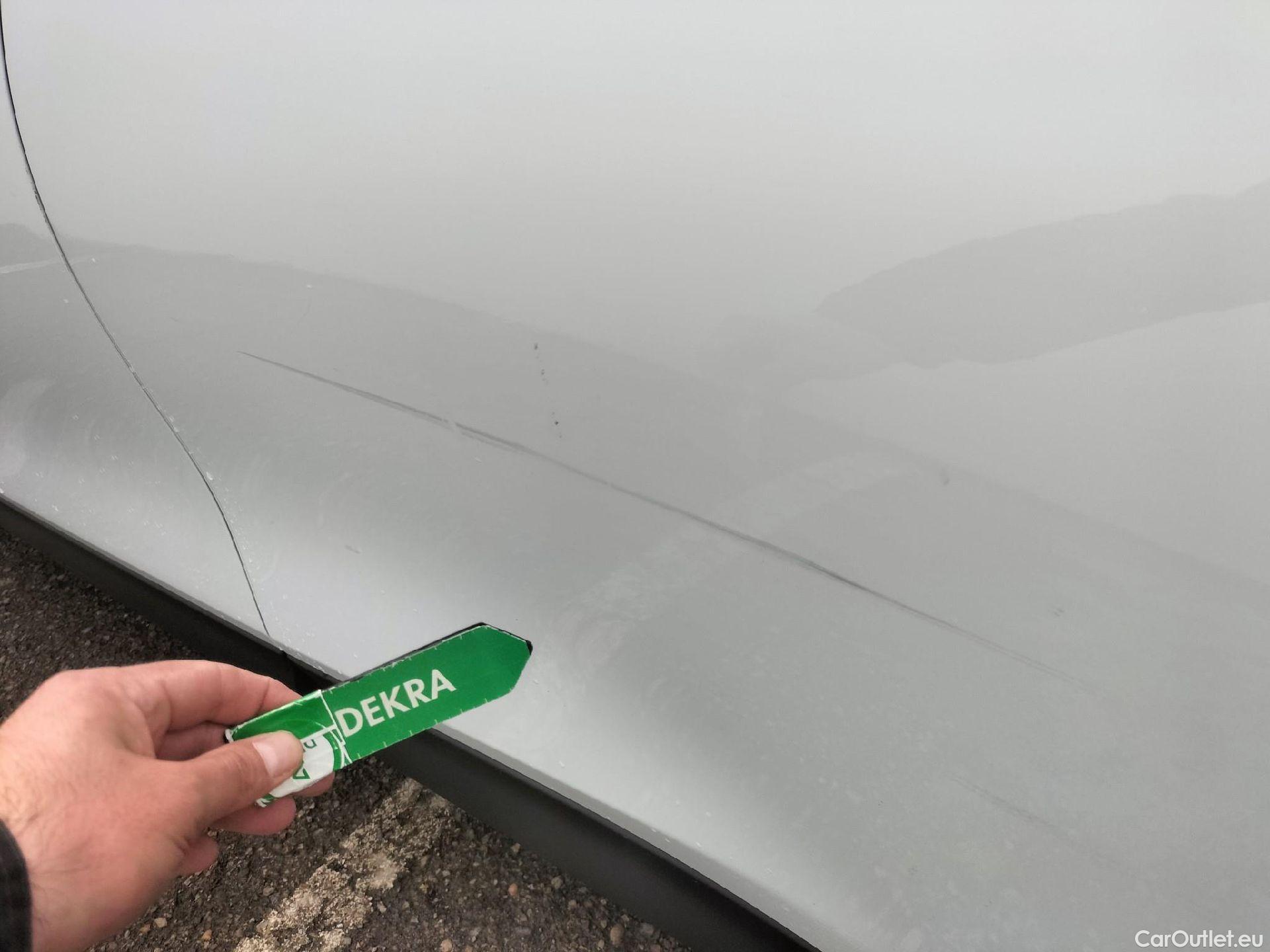  KIA  XCeed KIA  / 2022 / 5P / todoterreno 1.0 T-GDi Drive 88kW (120CV) #15