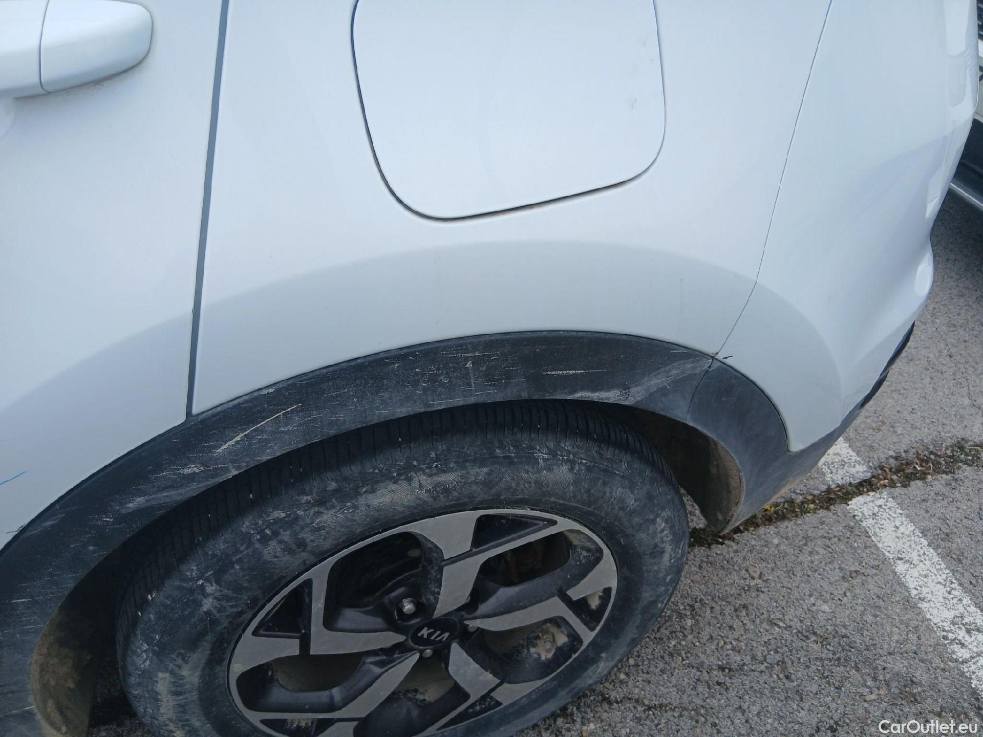  KIA  Sportage KIA  / 2018 / 5P / todoterreno 1.6 MHEV Business 100kW (136CV) 4x4 #29