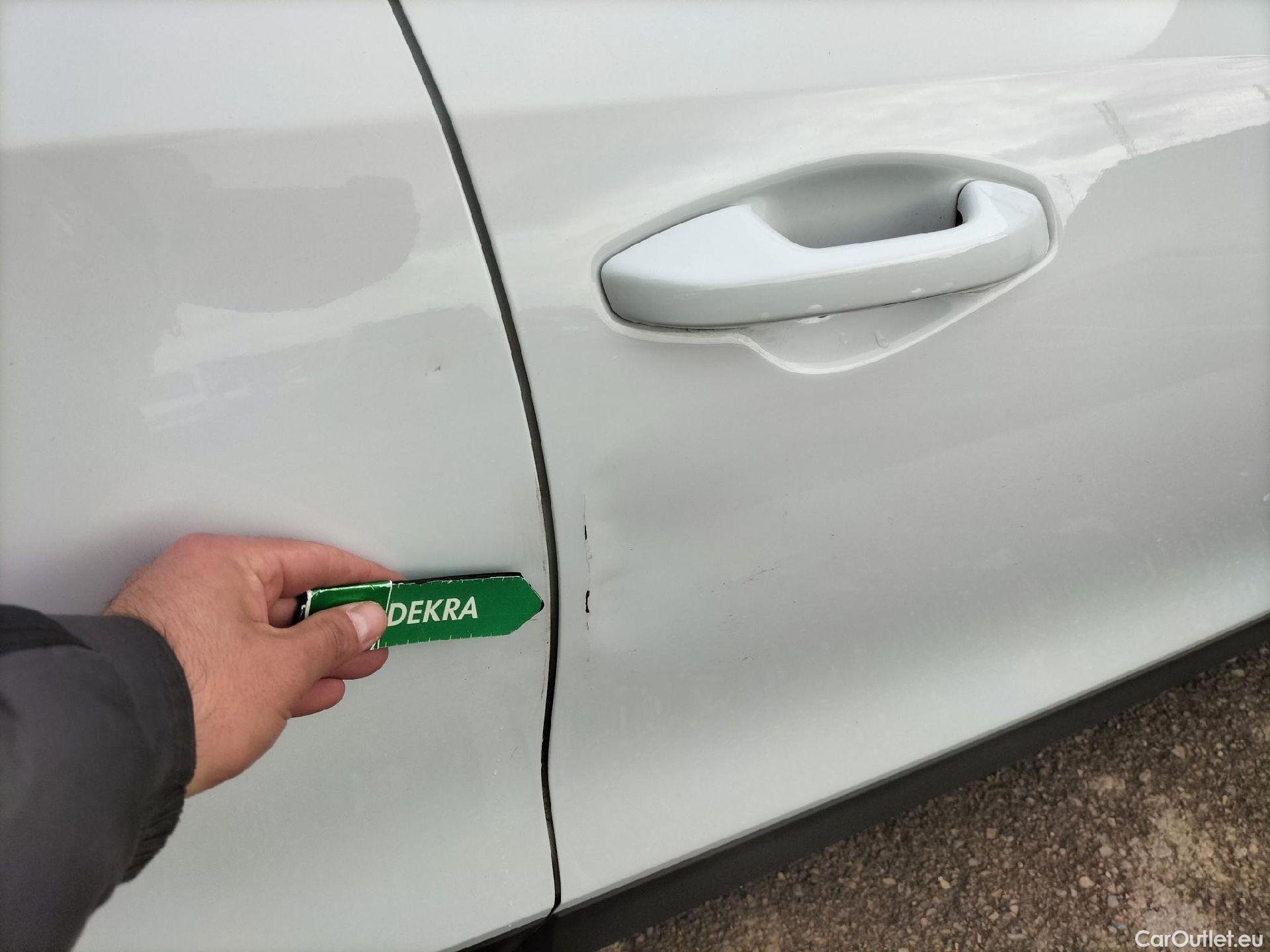  KIA  XCeed KIA  / 2022 / 5P / todoterreno 1.0 T-GDi Drive 88kW (120CV) #39