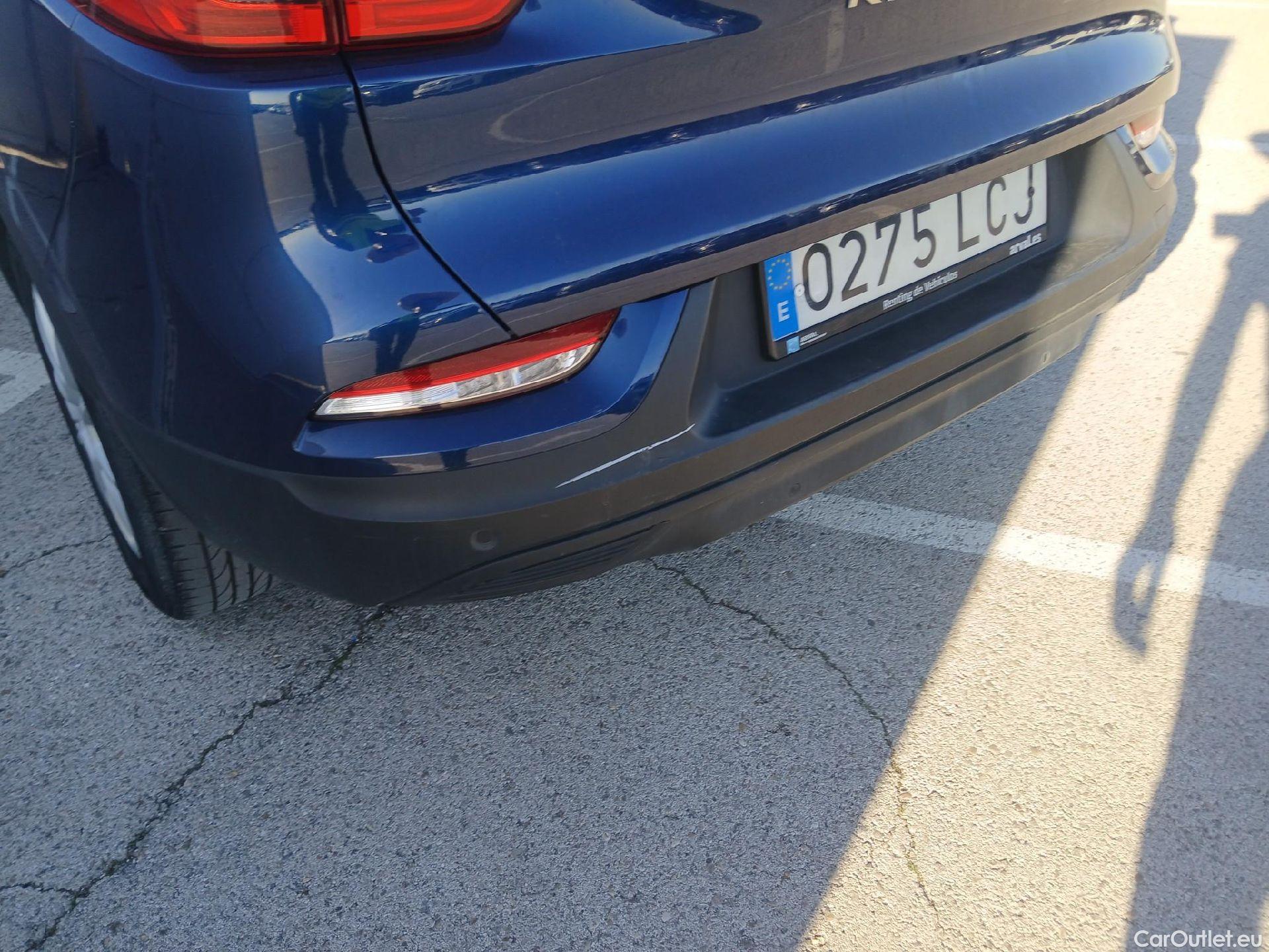  Renault  Kadjar RENAULT  / 2019 / 5P / crossover Business Blue dCi 85W (115CV) #26