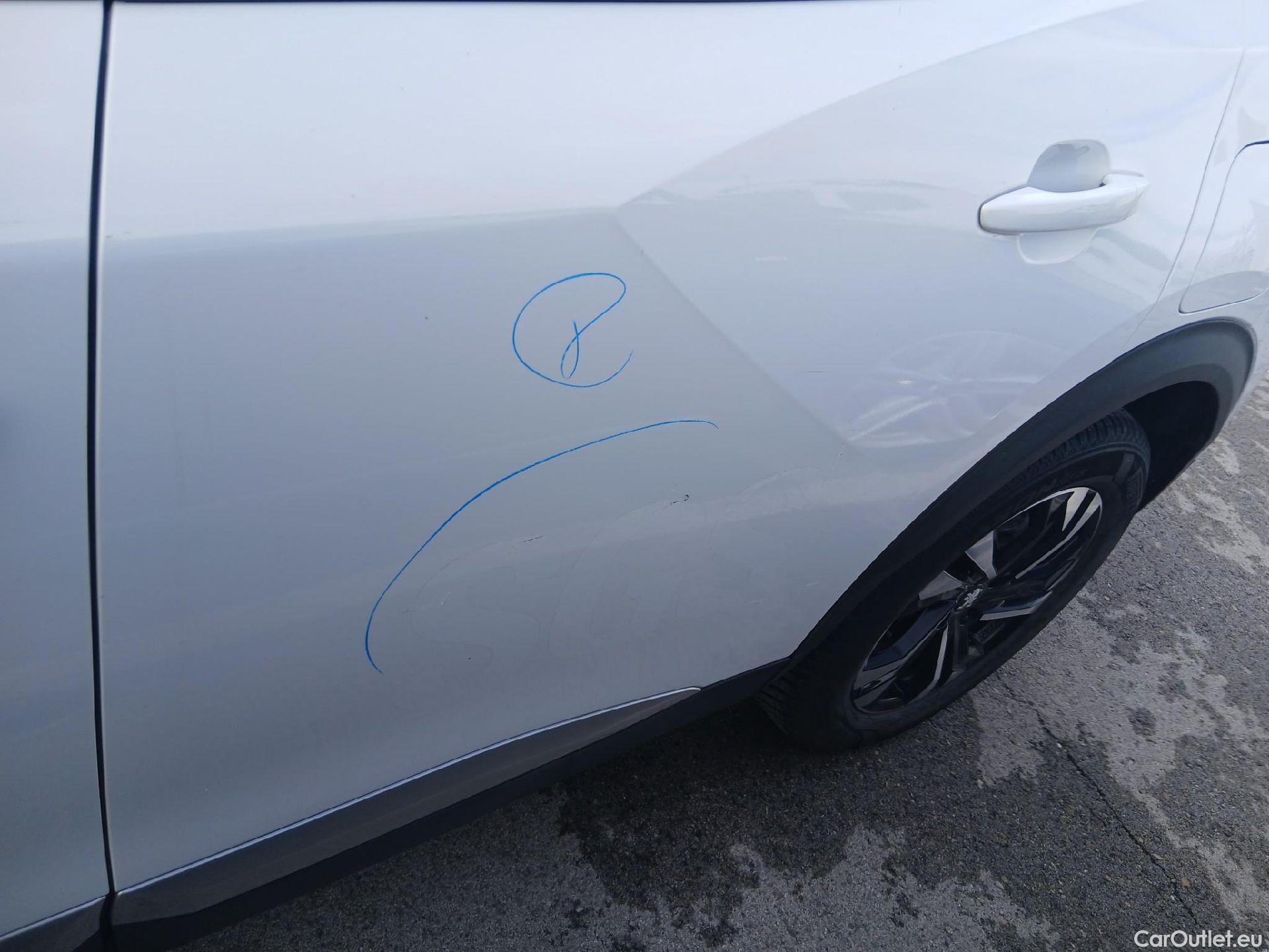  Peugeot  2008 PEUGEOT  / 2019 / 5P / todoterreno Allure BlueHDI 81kW (110CV) #10