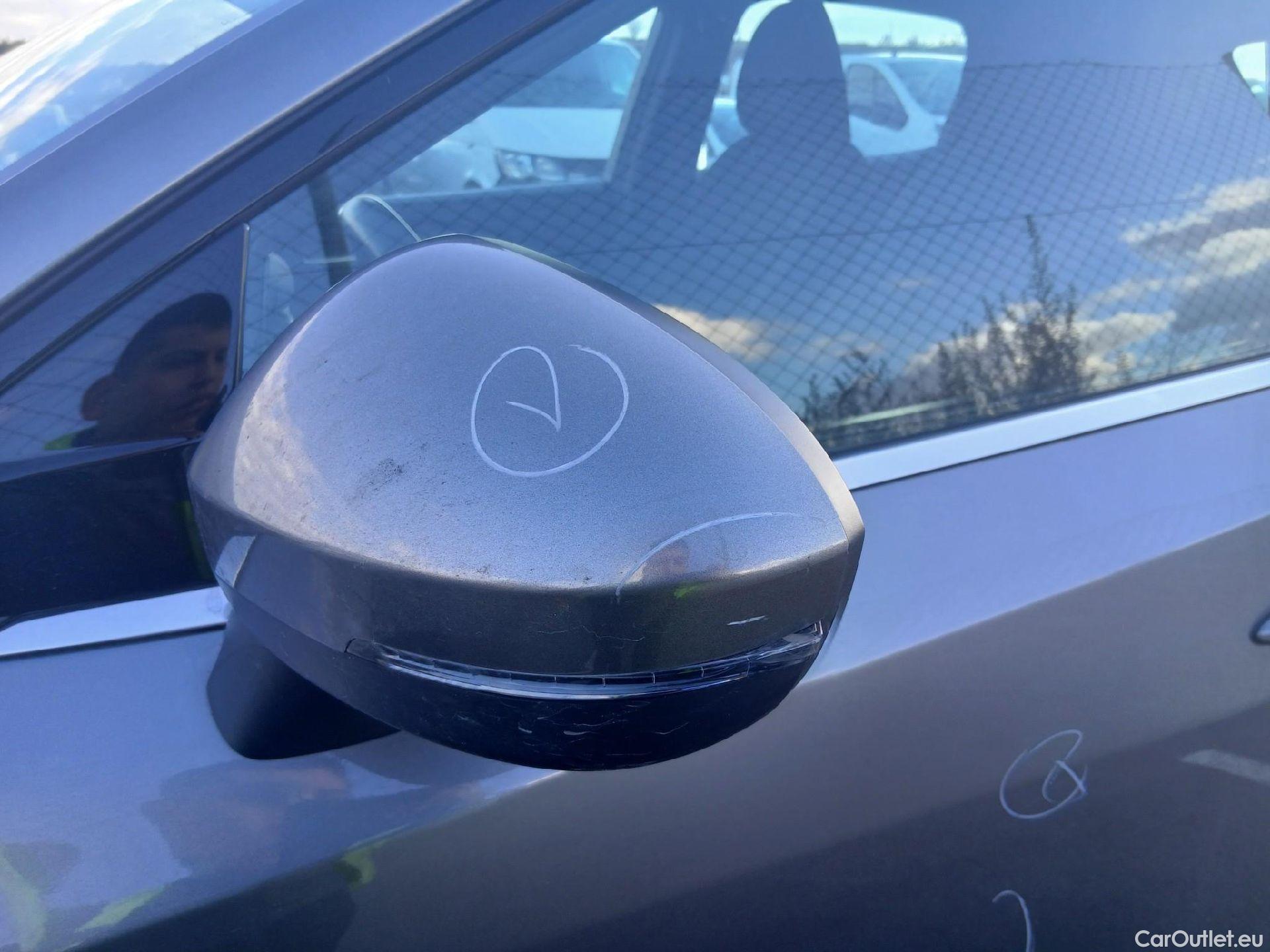  Nissan  Qashqai NISSAN  / 2021 / 5P / todoterreno DIG-T 116kW (158CV) mHEV Xtronic Acenta (AC) #17