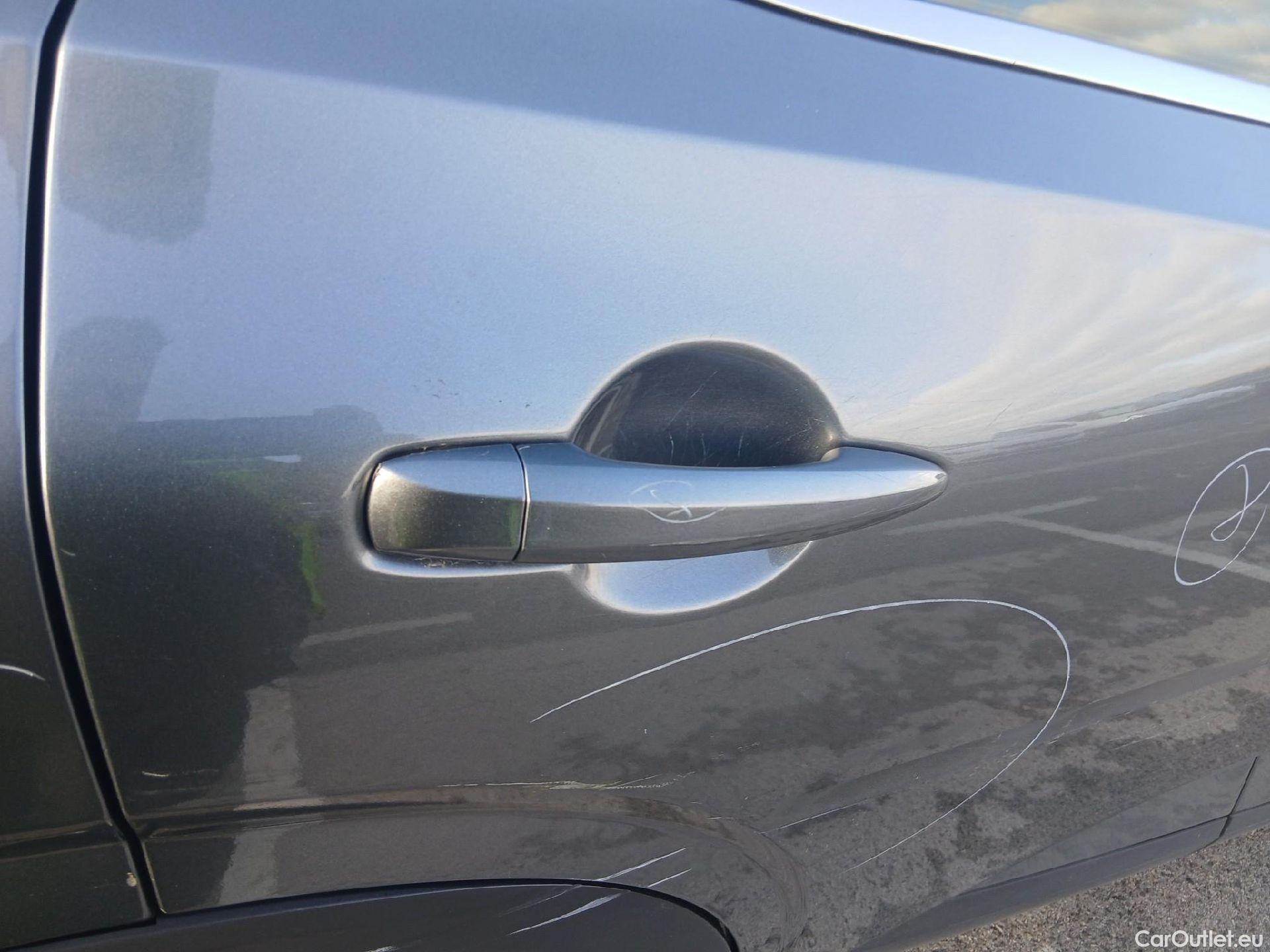  Nissan  Qashqai NISSAN  / 2021 / 5P / todoterreno DIG-T 116kW (158CV) mHEV Xtronic Acenta (AC) #32