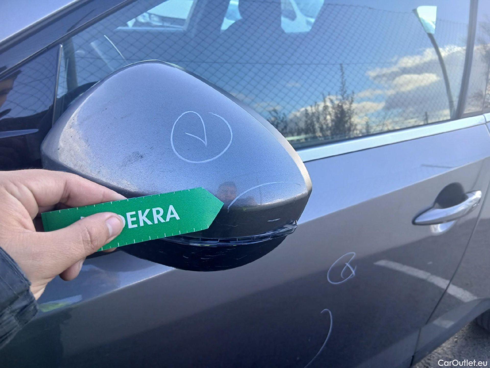  Nissan  Qashqai NISSAN  / 2021 / 5P / todoterreno DIG-T 116kW (158CV) mHEV Xtronic Acenta (AC) #18