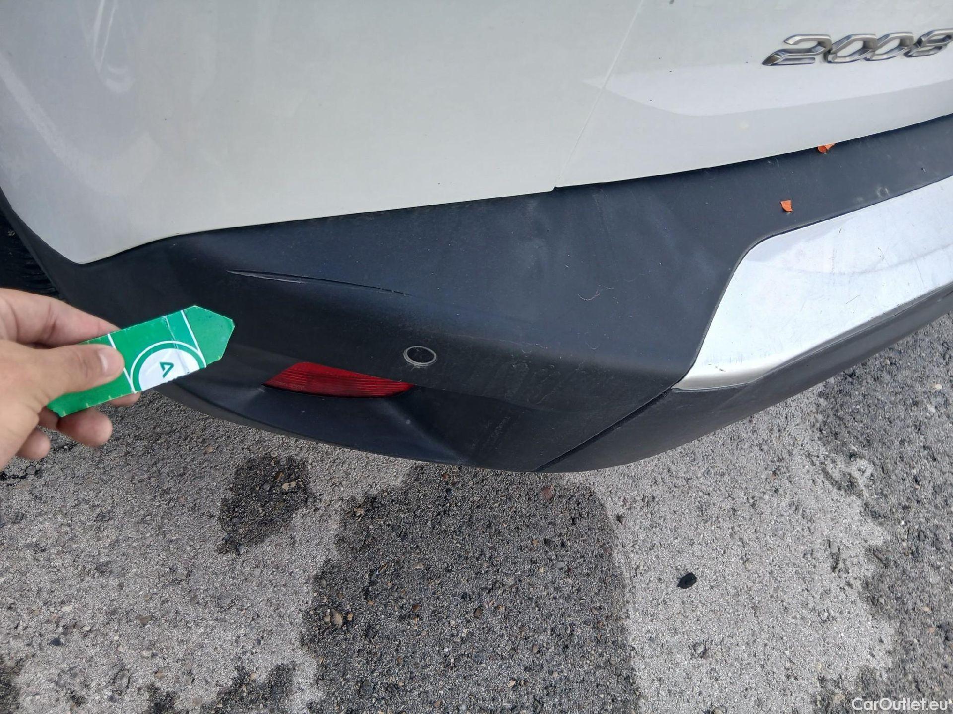  Peugeot  2008 PEUGEOT  / 2019 / 5P / todoterreno Allure BlueHDI 81kW (110CV) #13