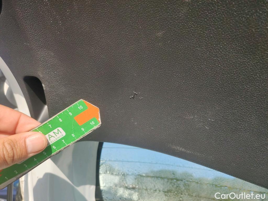  Renault  Clio RENAULT  / 2016 / 5P / berlina con portón Business TCe 66kW (90CV) GLP -18 #14