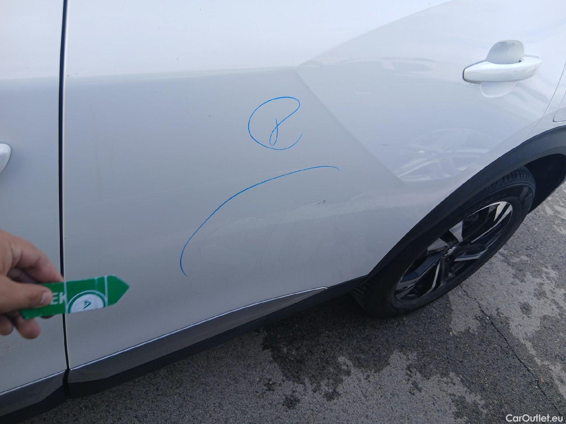  Peugeot  2008 PEUGEOT  / 2019 / 5P / todoterreno Allure BlueHDI 81kW (110CV) #9