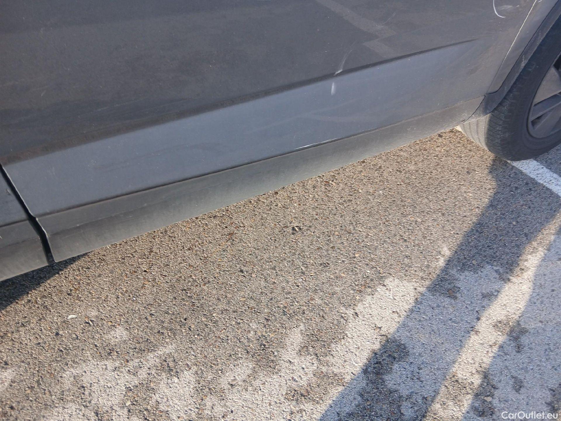  Nissan  Qashqai NISSAN  / 2021 / 5P / todoterreno DIG-T 116kW (158CV) mHEV Xtronic Acenta (AC) #40