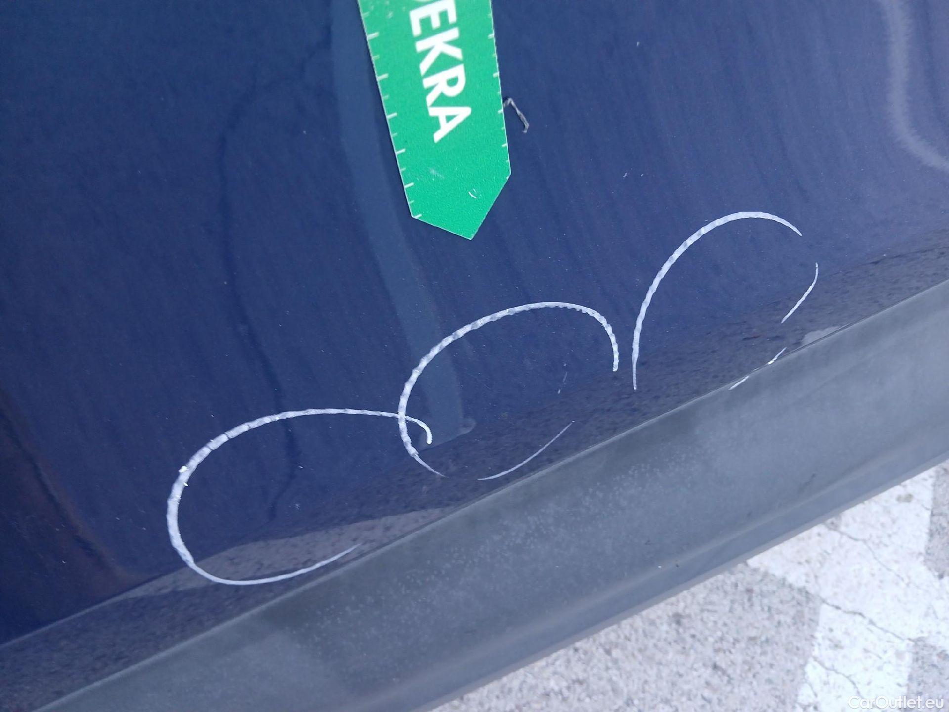  Renault  Kadjar RENAULT  / 2019 / 5P / crossover Business Blue dCi 85W (115CV) #16