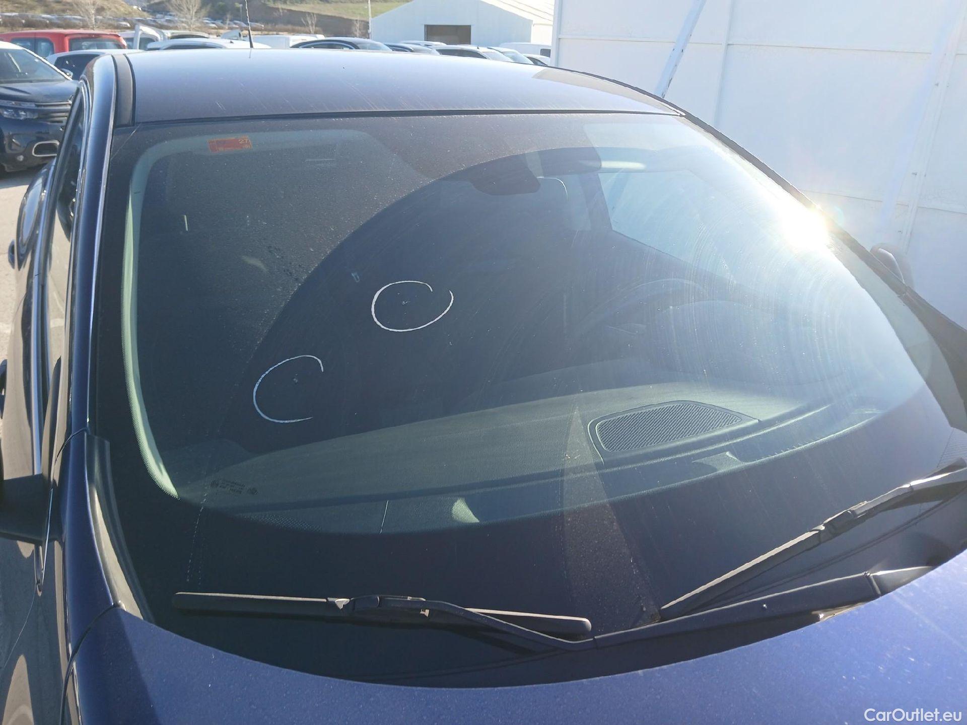  Renault  Kadjar RENAULT  / 2019 / 5P / crossover Business Blue dCi 85W (115CV) #1