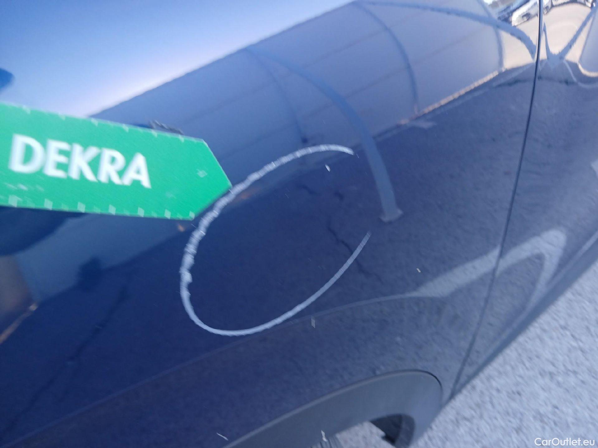  Renault  Kadjar RENAULT  / 2019 / 5P / crossover Business Blue dCi 85W (115CV) #10