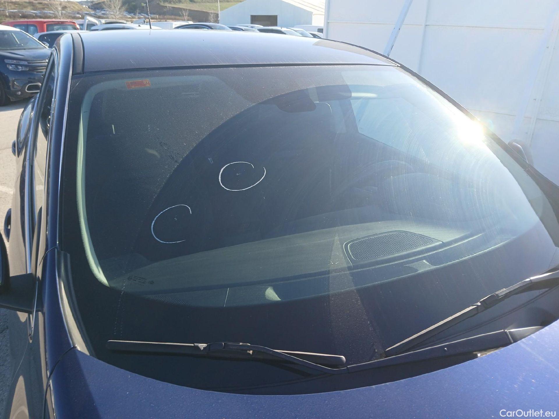  Renault  Kadjar RENAULT  / 2019 / 5P / crossover Business Blue dCi 85W (115CV) #3