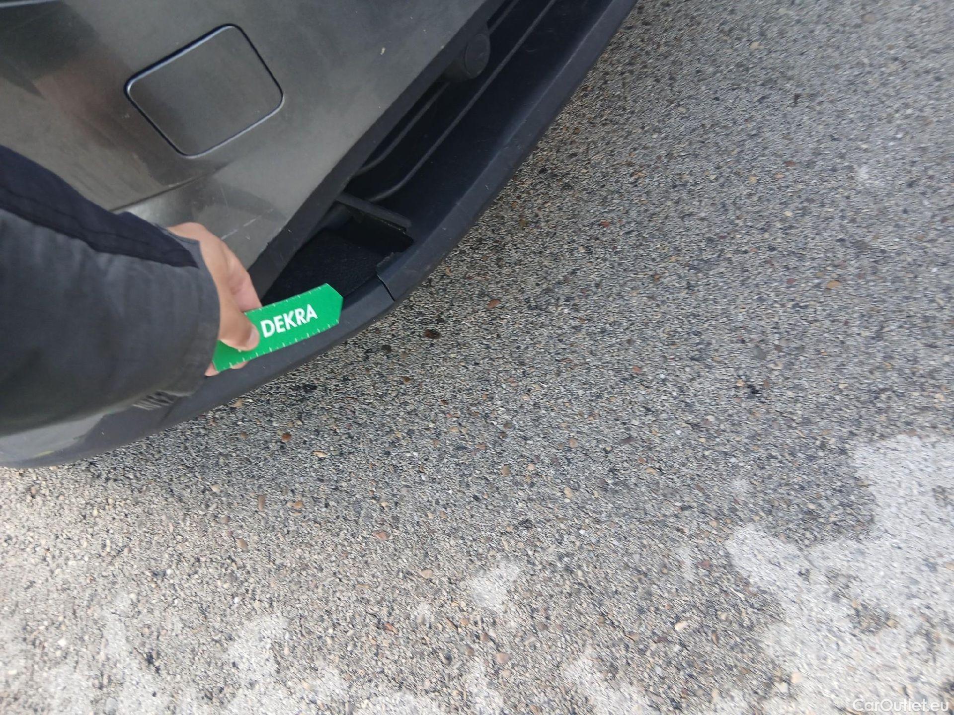  Nissan  Qashqai NISSAN  / 2021 / 5P / todoterreno DIG-T 116kW (158CV) mHEV Xtronic Acenta (AC) #12