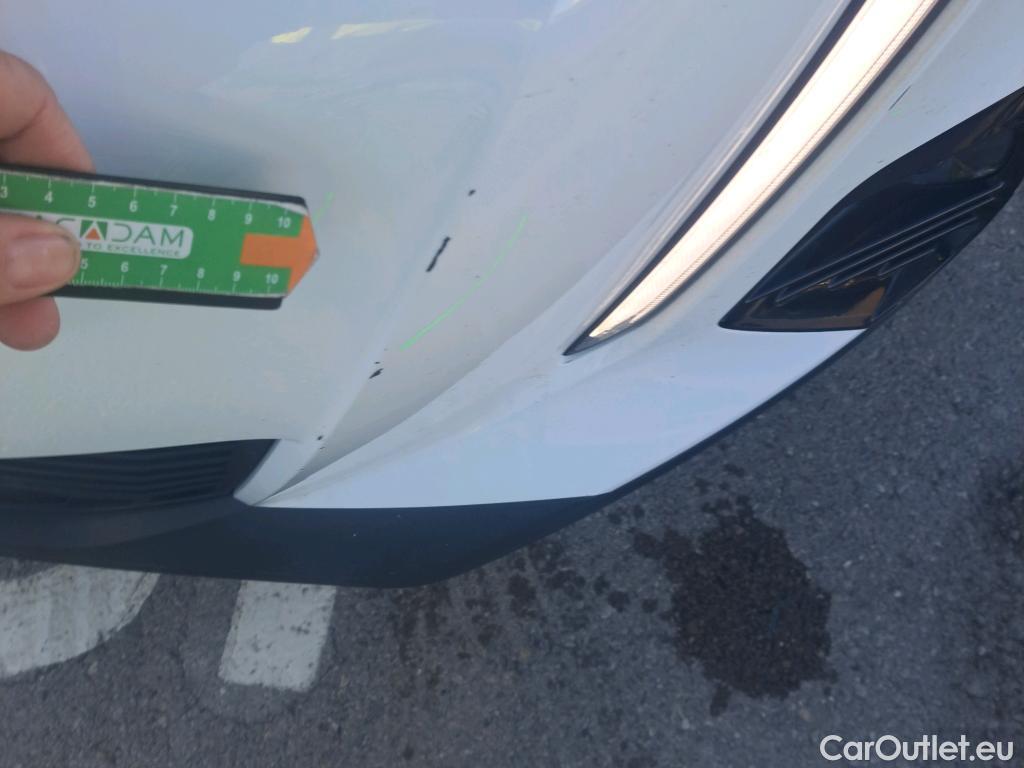  Peugeot  2008 PEUGEOT  / 2019 / 5P / todoterreno Active BlueHDI 81kW (110CV) #24