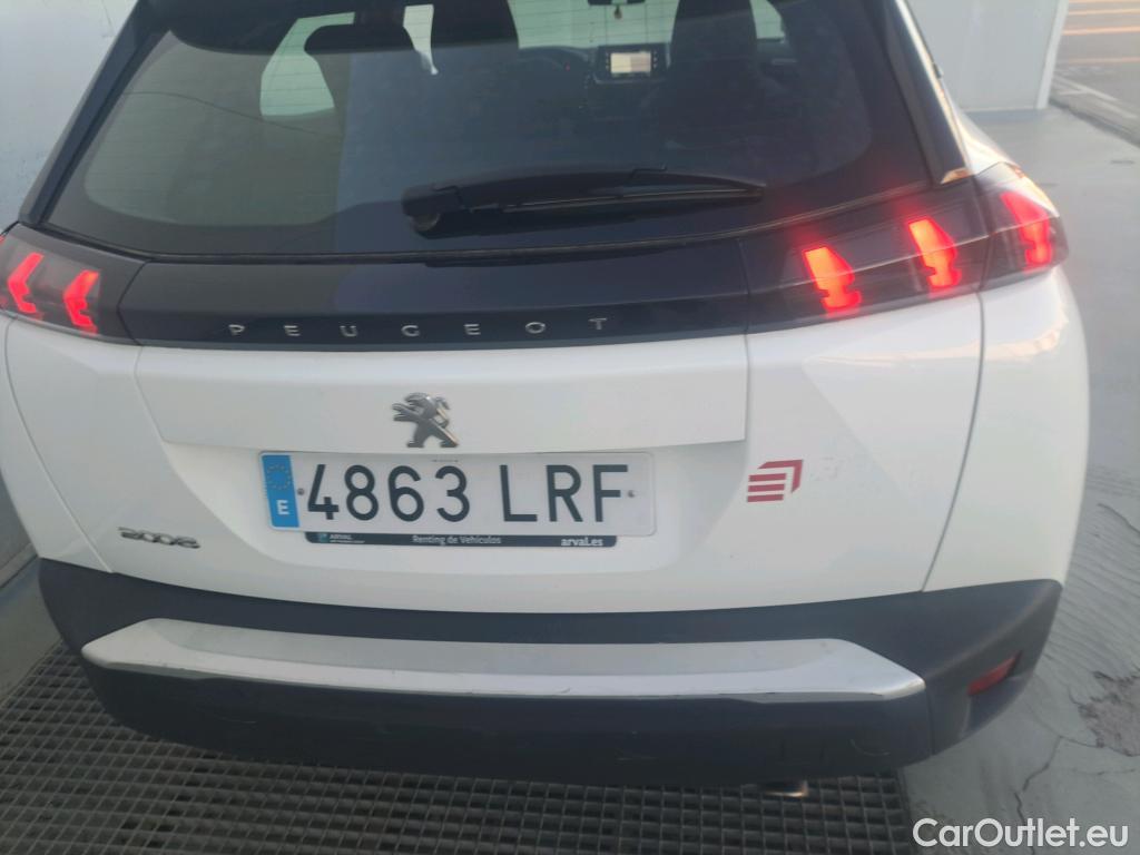  Peugeot  2008 PEUGEOT  / 2019 / 5P / todoterreno Active BlueHDI 81kW (110CV) #11