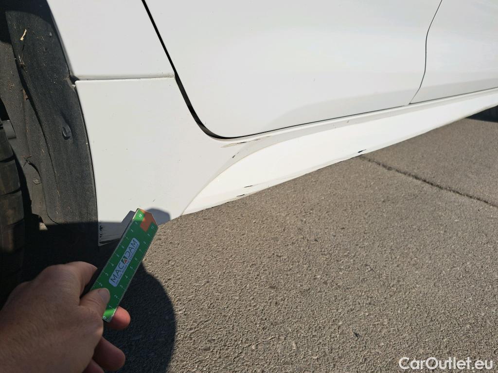  Toyota  Corolla TOYOTA  / 2020 / 5P / berlina con portón 2.0 180H STYLE E-CVT #39