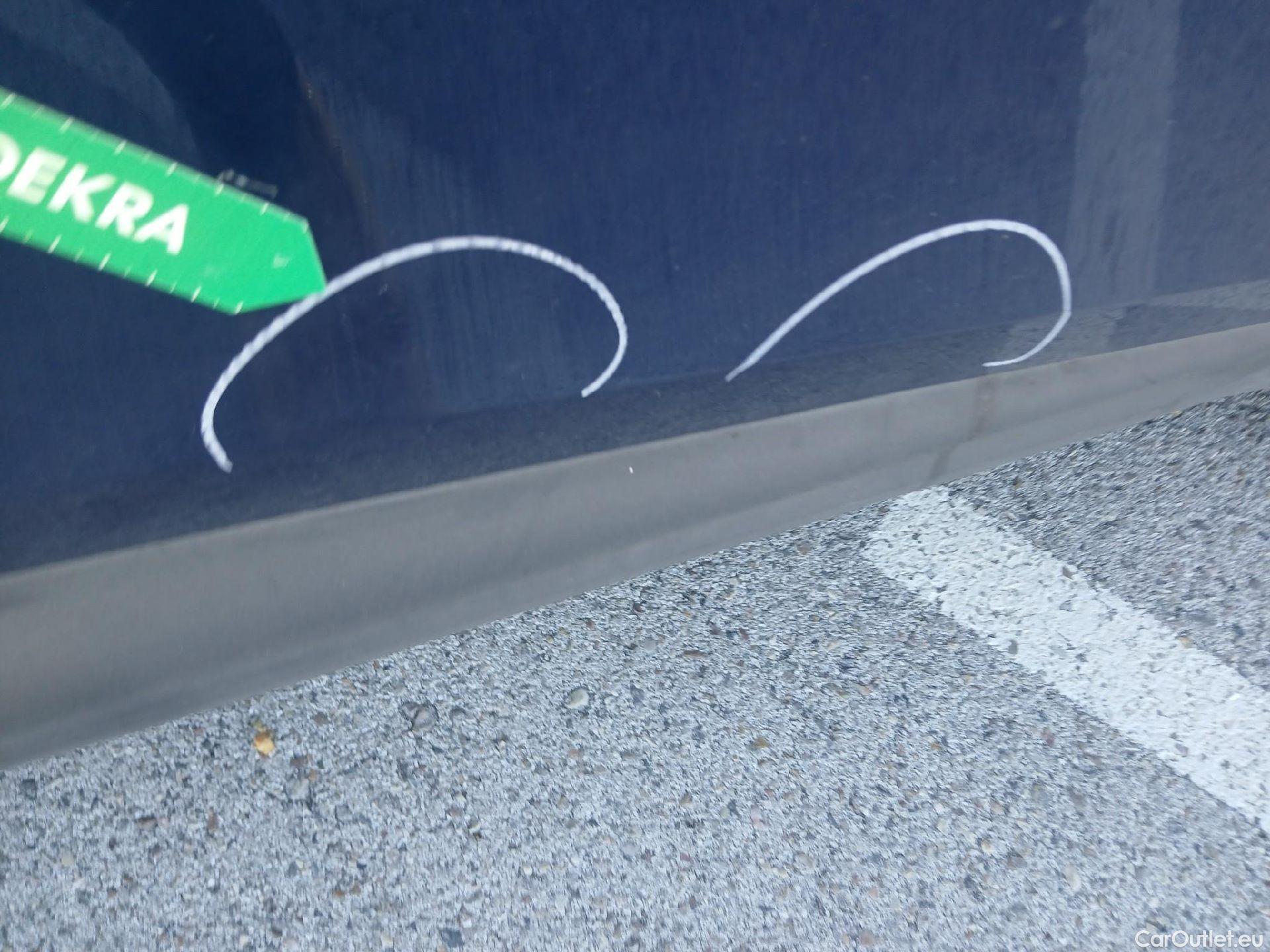  Renault  Kadjar RENAULT  / 2019 / 5P / crossover Business Blue dCi 85W (115CV) #32