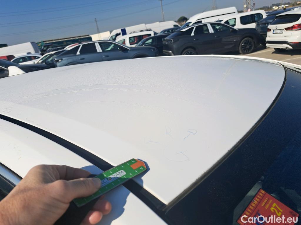  Toyota  Corolla TOYOTA  / 2020 / 5P / berlina con portón 2.0 180H STYLE E-CVT #1