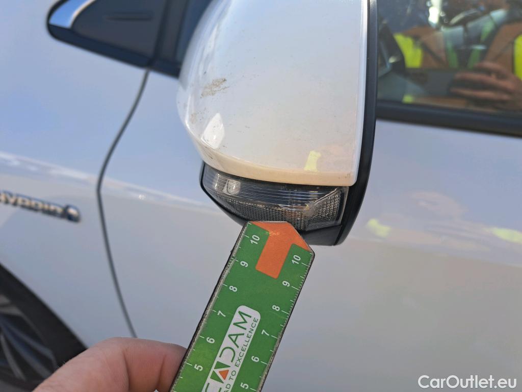  Toyota  Corolla TOYOTA  / 2020 / 5P / berlina con portón 2.0 180H STYLE E-CVT #15