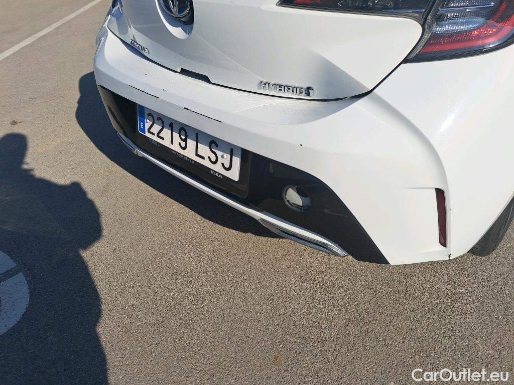  Toyota  Corolla TOYOTA  / 2020 / 5P / berlina con portón 2.0 180H STYLE E-CVT #36