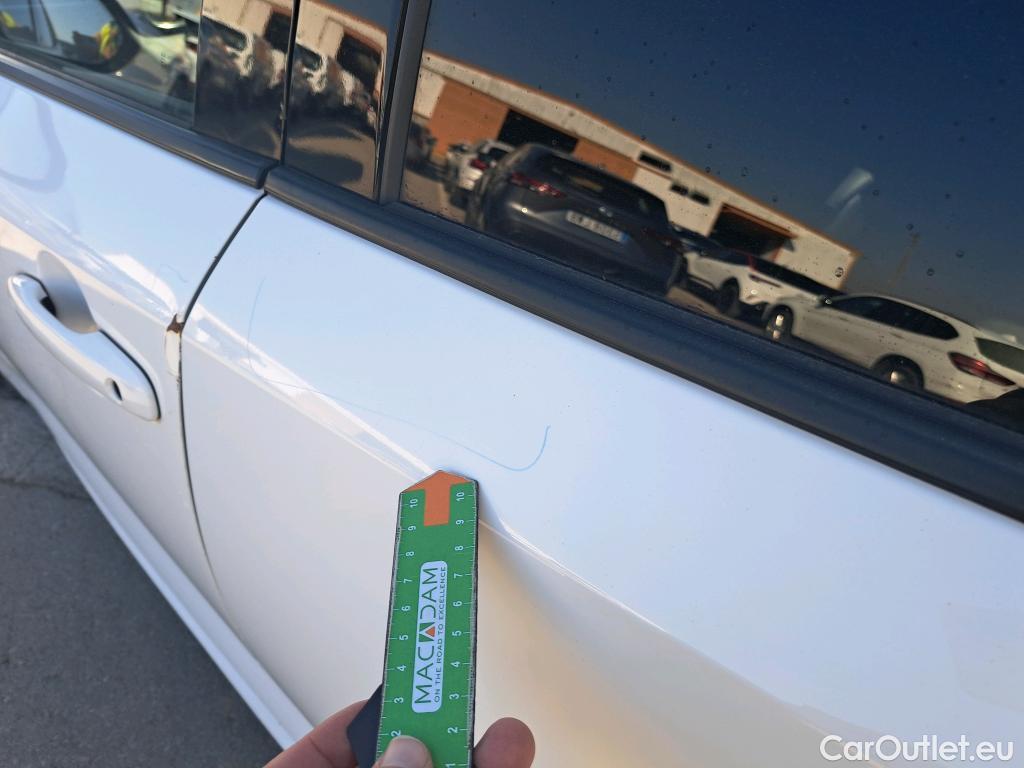  Toyota  Corolla TOYOTA  / 2020 / 5P / berlina con portón 2.0 180H STYLE E-CVT #45