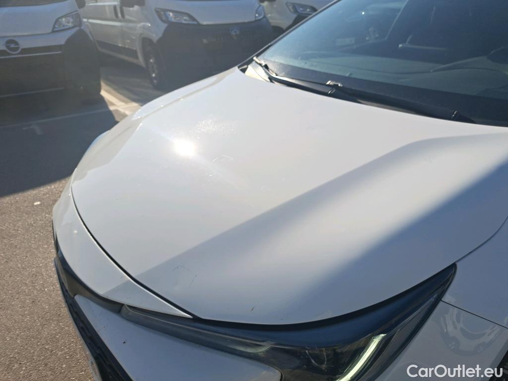  Toyota  Corolla TOYOTA  / 2020 / 5P / berlina con portón 2.0 180H STYLE E-CVT #6