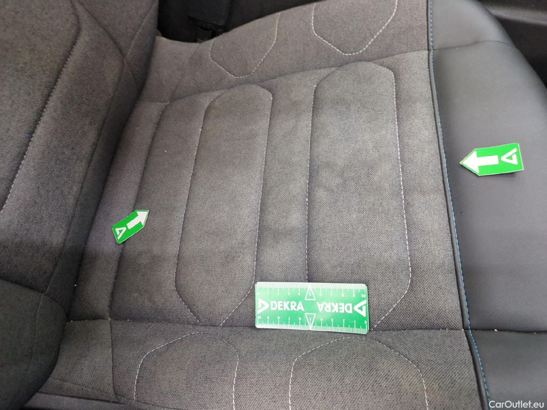  Citroen  C4  X Feel Pack 1.2 PureTech 130CV BVA8 6E #7