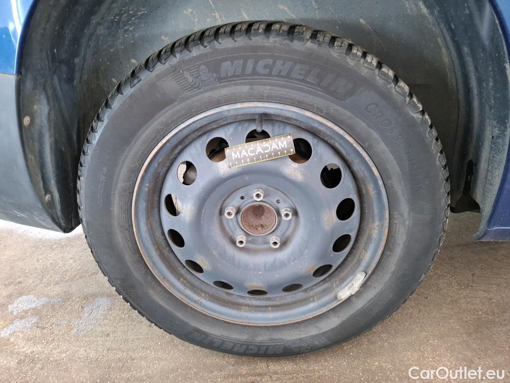  Citroen  Berlingo  Feel M 1.2 PureTech 130CV BVA8 E6d #44