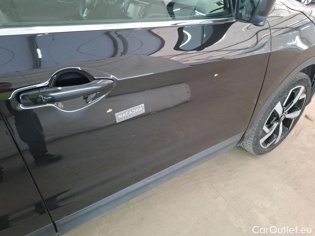  Nissan  Qashqai NISSAN  5p Crossover 1.2 DIG-T 115 Xtronic Tekna #1