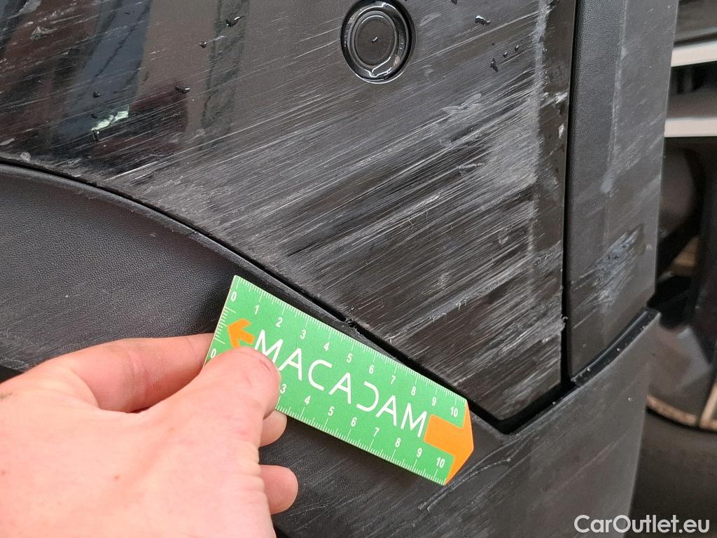  Mercedes  GLB MERCEDES-BENZ  / 2019 / 5P / SUV  200 d AMG Line #46