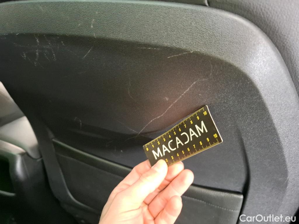  Nissan  Qashqai NISSAN  5p Crossover 1.2 DIG-T 115 Xtronic Tekna #40