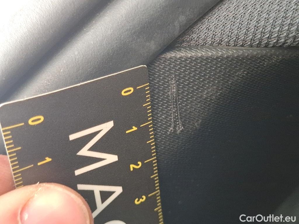  DS  DS7 DS DS 7 Crossback / 2017 / 5P / SUV E-TENSE 225 PERFORMANCE Line #27