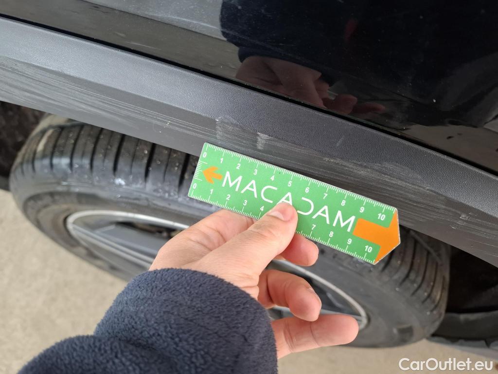  Mercedes  GLB MERCEDES-BENZ  / 2019 / 5P / SUV  200 d AMG Line #79