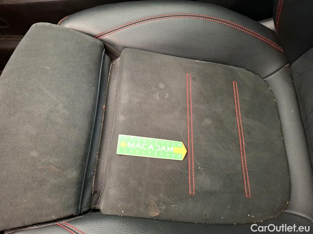  Mercedes  GLB MERCEDES-BENZ  / 2019 / 5P / SUV  200 d AMG Line #142