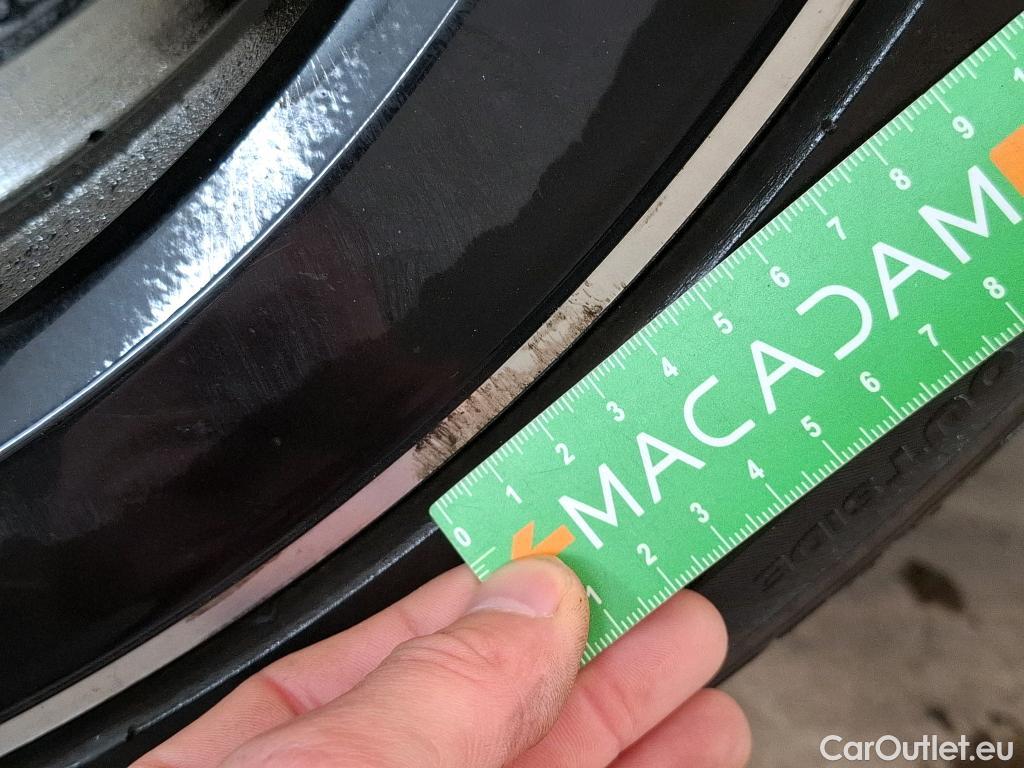  Mercedes  GLB MERCEDES-BENZ  / 2019 / 5P / SUV  200 d AMG Line #76