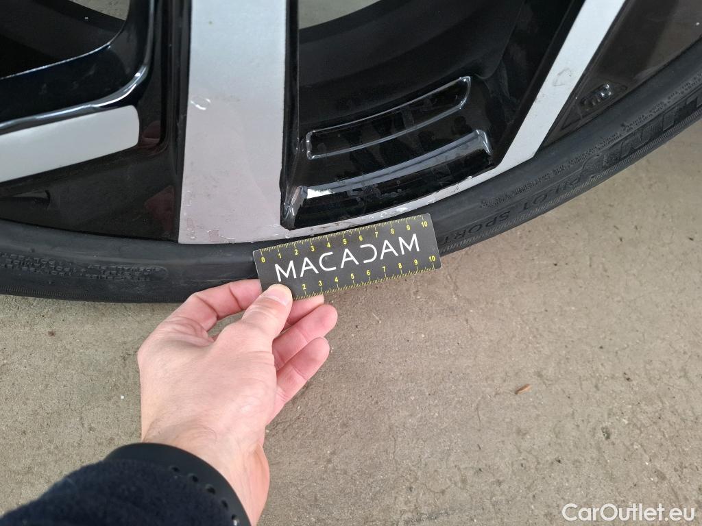  Nissan  Qashqai NISSAN  5p Crossover 1.2 DIG-T 115 Xtronic Tekna #85